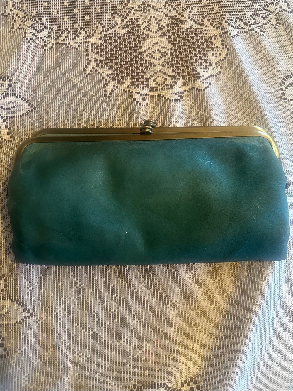 Hobo International Lauren leather clutch wallet